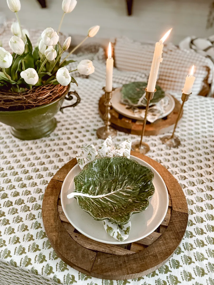 The Tablecloth + Placemats Set